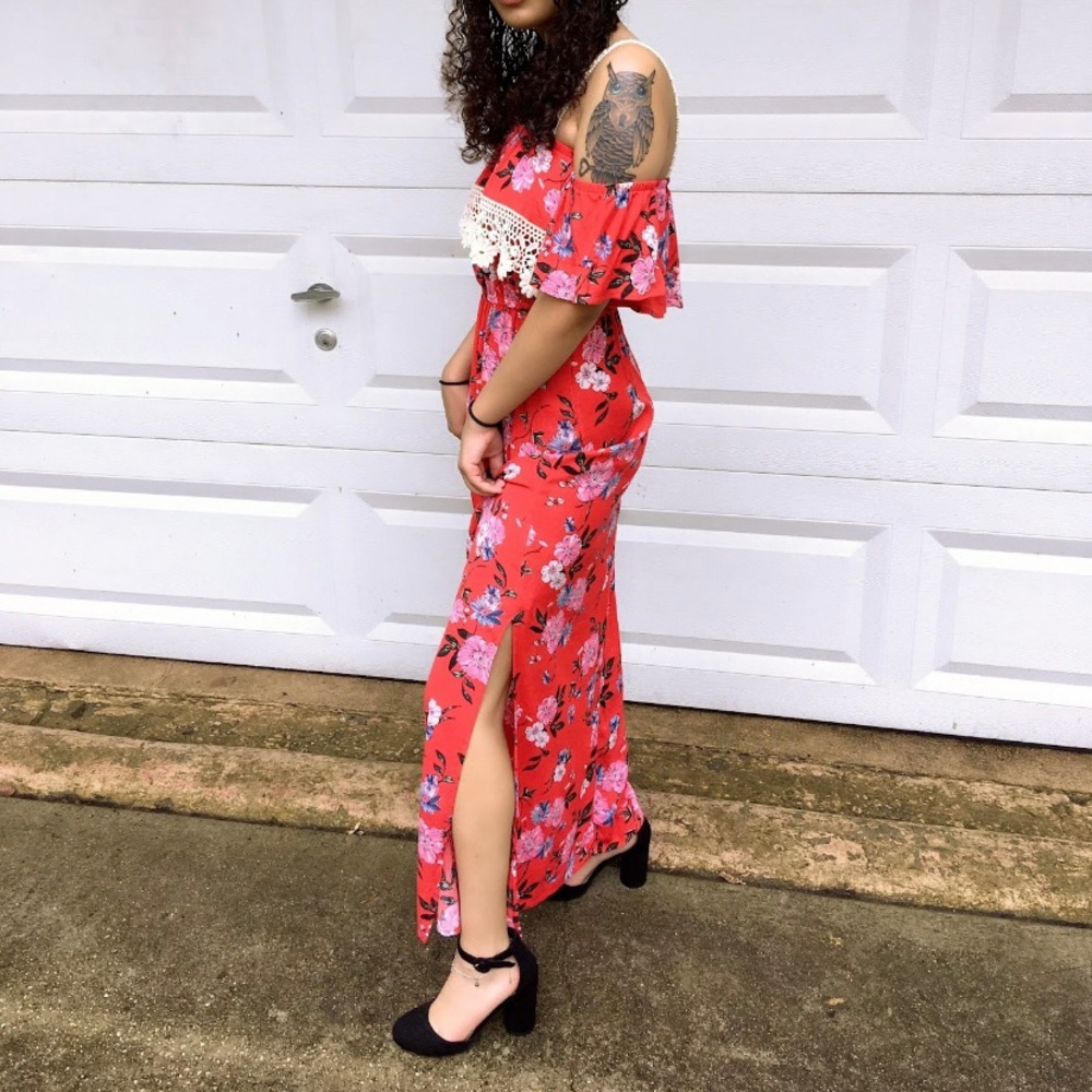 Bohemian Floral Crepe Knit Crochet Trim Slit Hem Maxi Dress-S